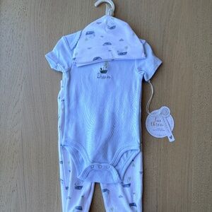 Luxe Threads- 3 piece outfit with whales and an elephant with ballon, 3-6M